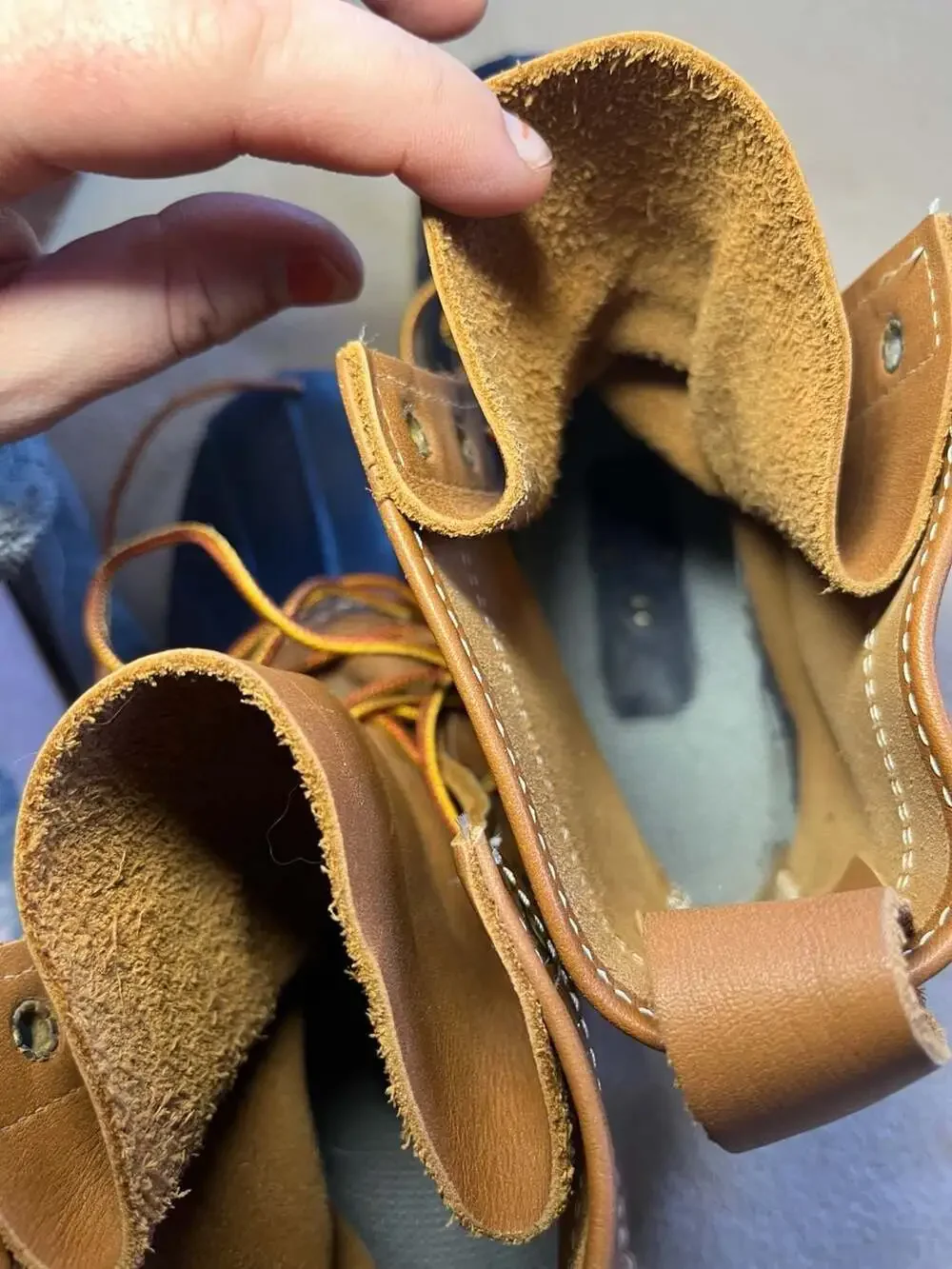 L.L.Bean Bean Boots 8-Inch Leather Duck Boots Navy Tan